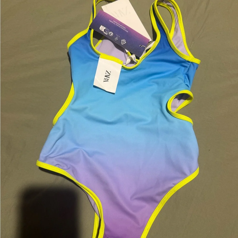 Zara K Pop Demon Hunters / HUNTRX bathing suit